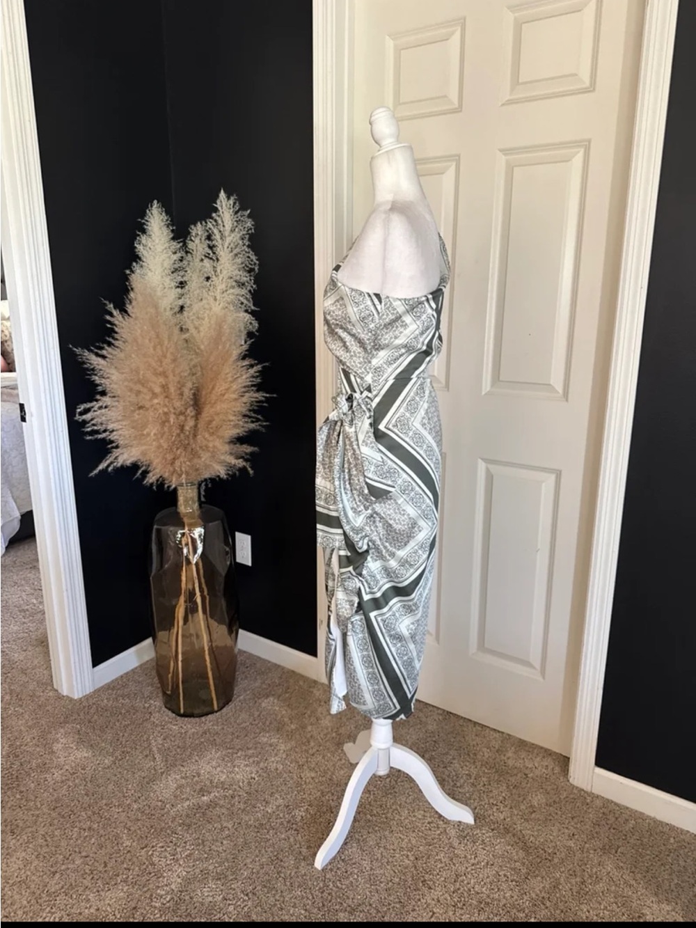 Lulus Vacay Beauty Olive Scarf Print One-Shoulder Tie-Strap Midi Dress Sz Large - Picture 7 of 12